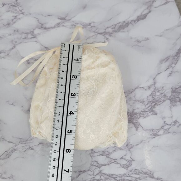 Vintage Cream Satin and Lace Women's House Slippers 60s Peep Toe - Picture 13 of 13